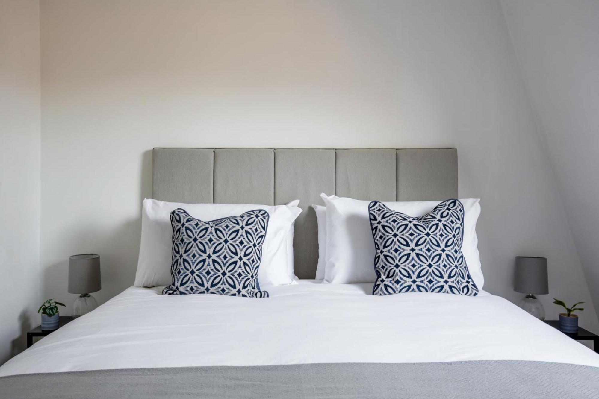 Chester Stays - Best Value Apartment With Free Parking In The Heart Of Chester Bagian luar foto